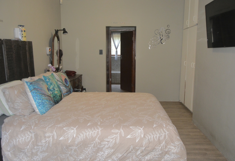 3 Bedroom Property for Sale in Sandbaai Western Cape